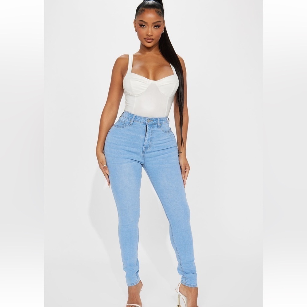 FASHION NOVA Booty Lifting High Rise Stretch Skinny Jeans Size 15 NWT